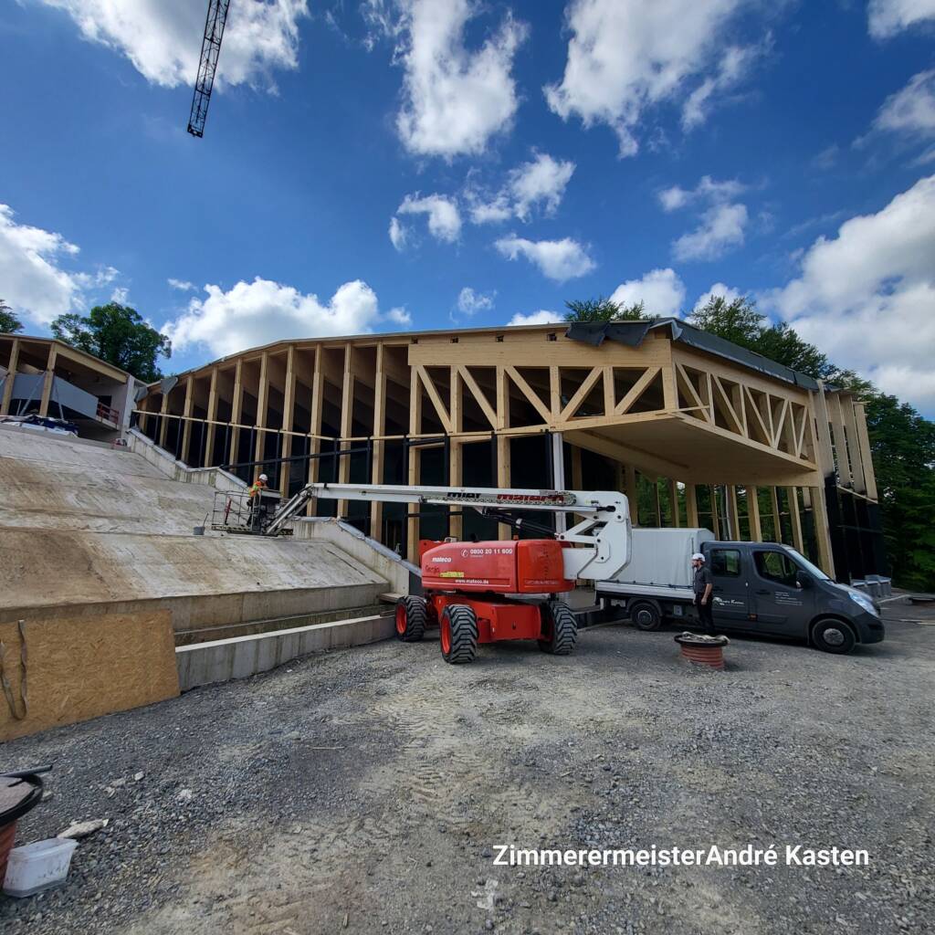 Zimmerei André Kasten Höxter - Holzrahmenbau: Freilicht Museum Detmold Neubau Eingangsbereich Holzrahmenbau,-Pfosten-Riegel Fassade und Vorhangfassade